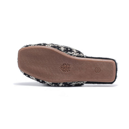 Elegant Color Block Plaid Plush Indoor Slippers