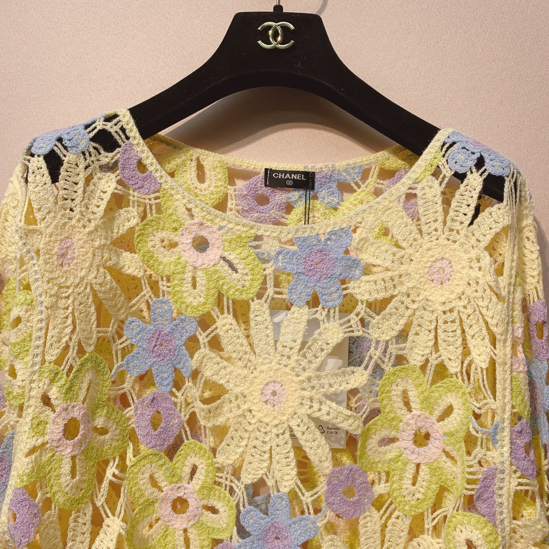 CC 25 Round Neck Hollow Out Sweater 293379