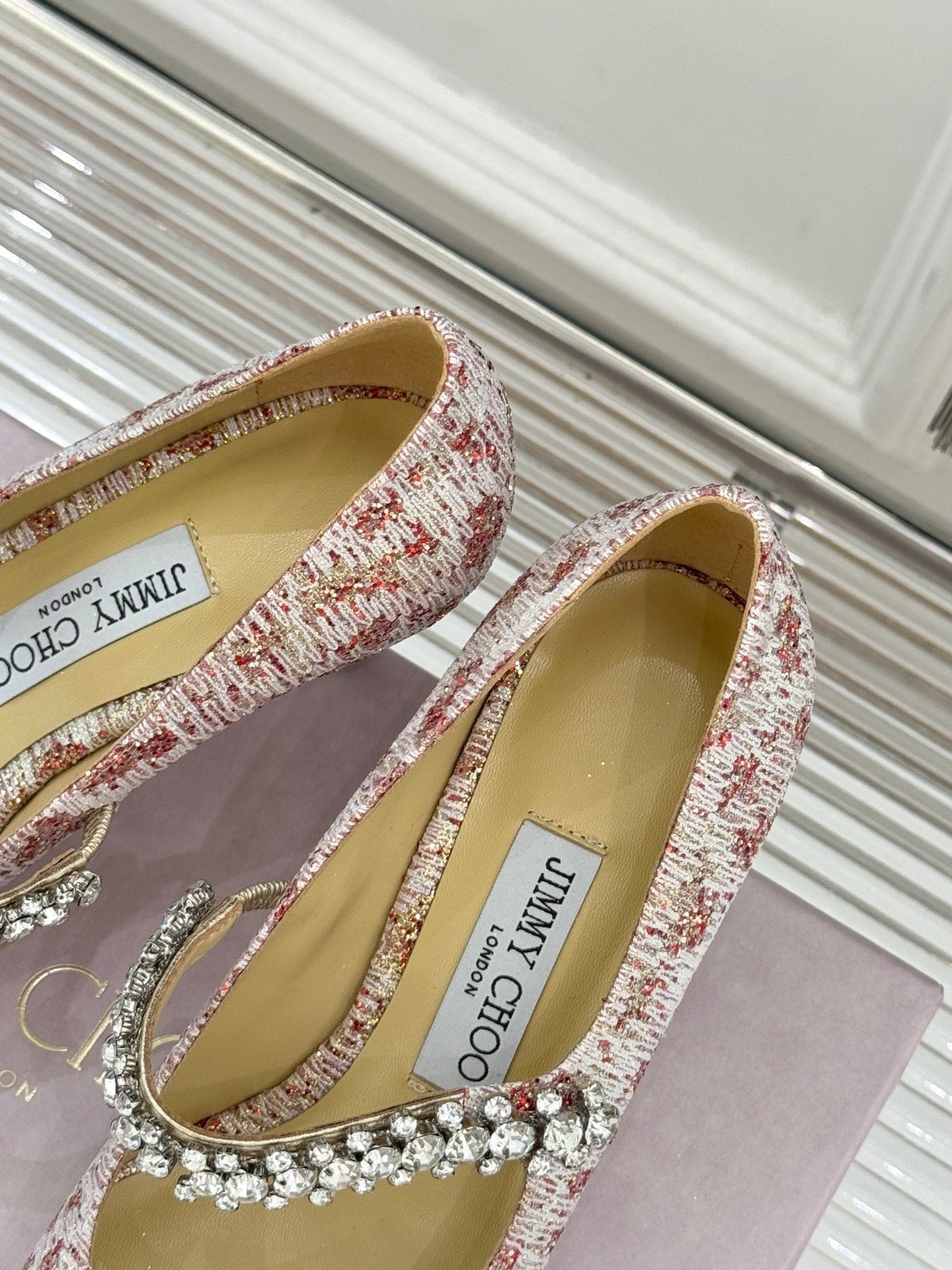 Jimmy Choo Classic Diamond Chain Point Toe High Heels Light Pink Sheepskin 573545