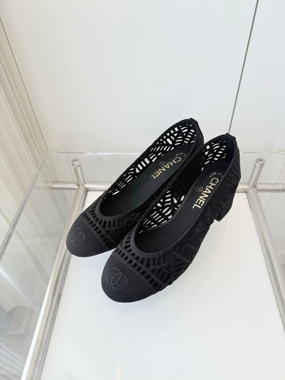 Chanel 26 Ladies 50 Ballet Flats Black in Fabric 597340