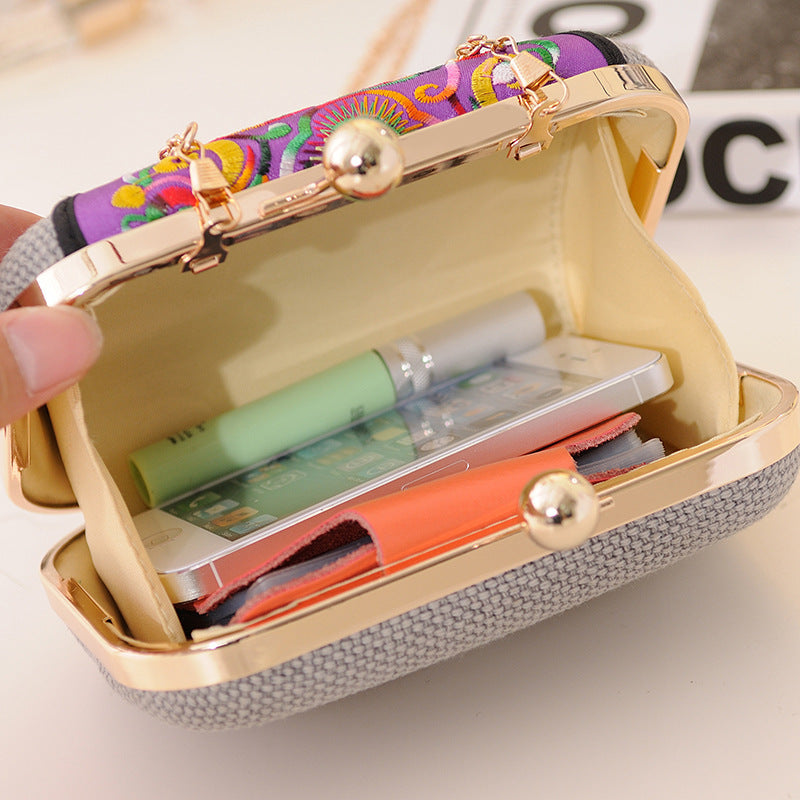 New Embroidered Women'S Bag Ethnic Style One Shoulder Cross Over Mobile Phone Bag Trend One Shoulder Cross Over Small Bag
