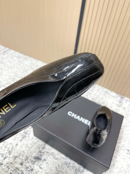 Chanel 26 Closed-Toe Slingback Black in Cowhide 591406