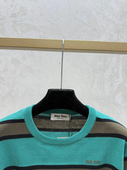 MIUMIU SWEATER STYLE 677