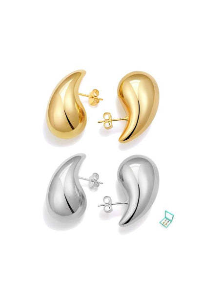 Women's chunky gold earrings