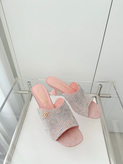 CC 26 Sandal 70 Pink Rhinstone Deer Hide 597374