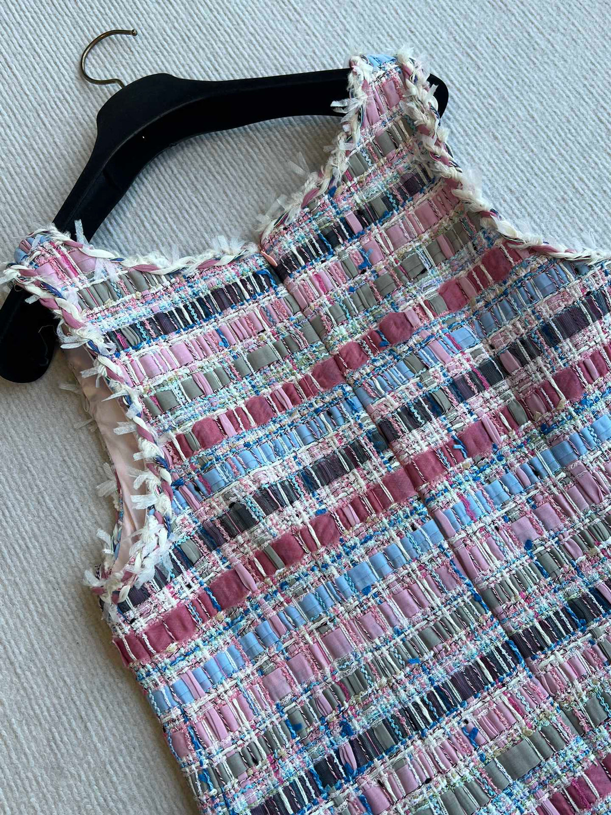 CC 25SS V-neck Vest Dress with Hand-Woven Tassel Ribbons Colorful 277225