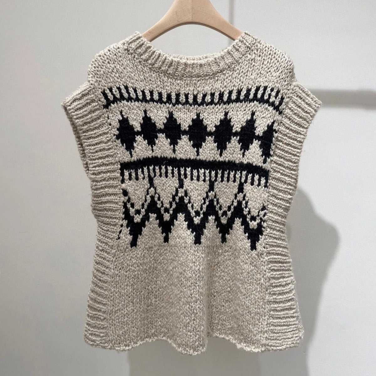 DIOR 25S SLEEVELESS SWEATER 495