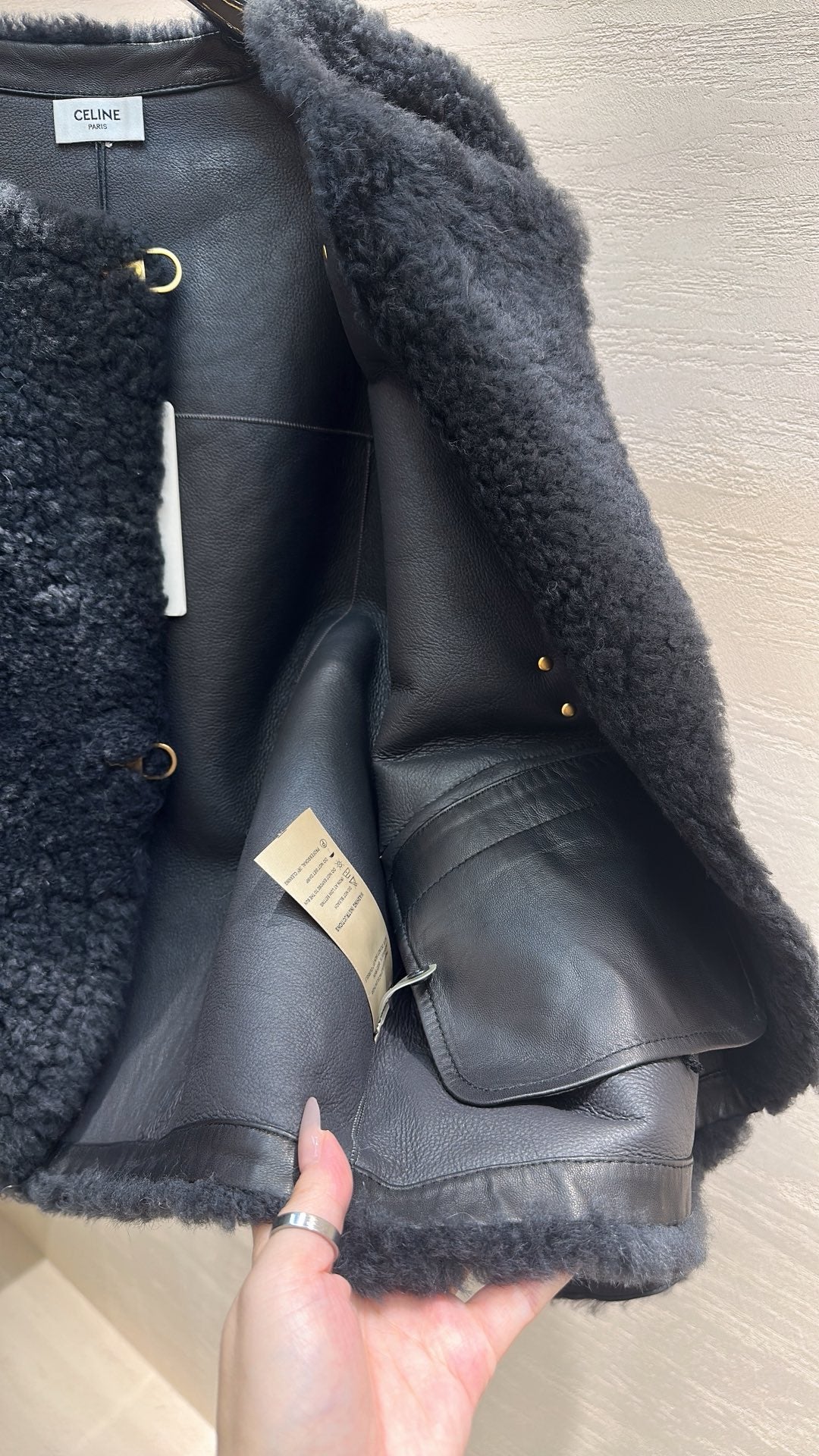 CELINE Shearling Black Coat 333331