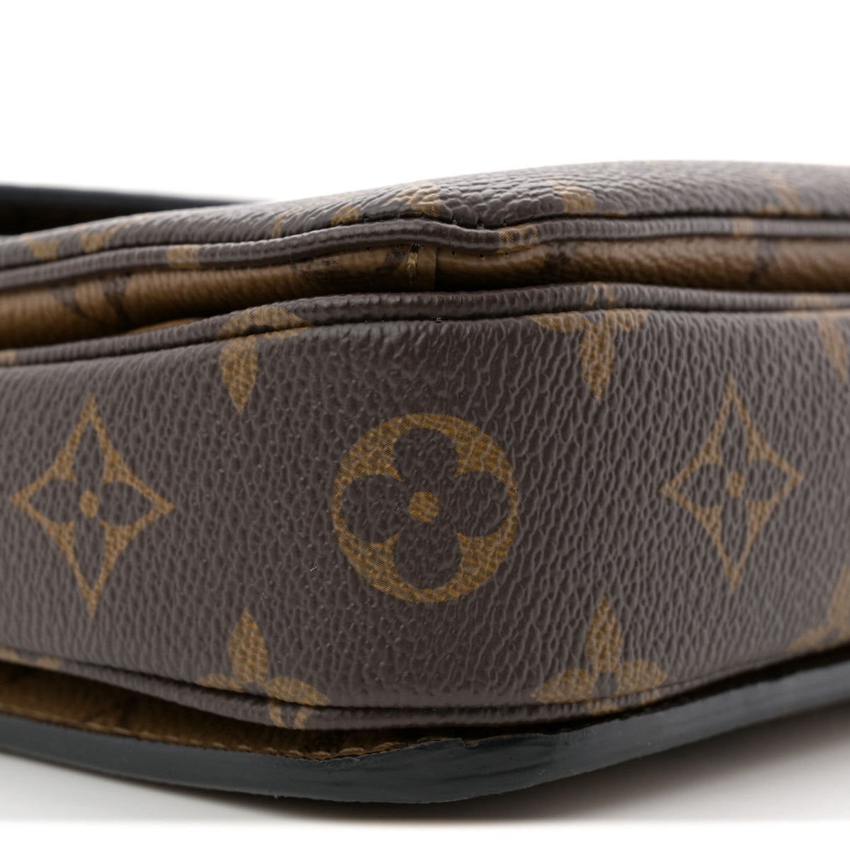 Reverse Monogram Pochette Metis