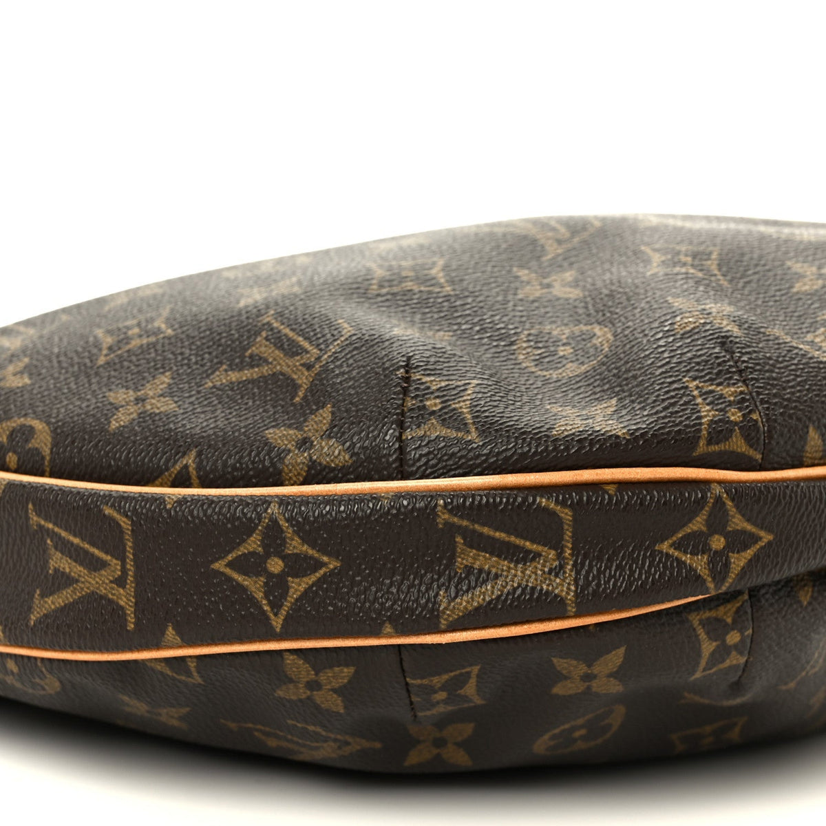 Monogram Croissant MM