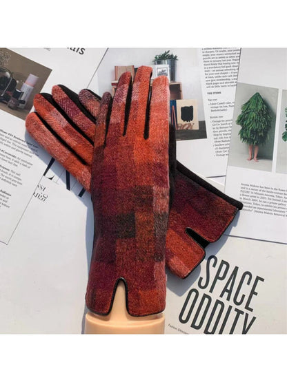 Gloving - Winter Touchscreen Gloves with Plaid Patterns
