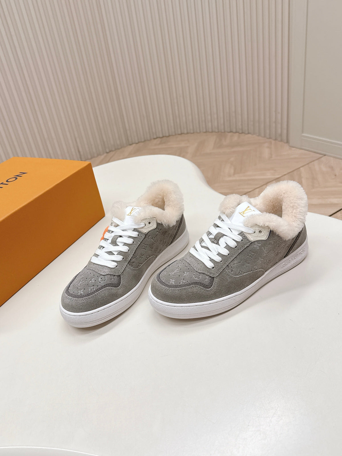 LV Stadium Sneaker Grey Suede Wool 595430