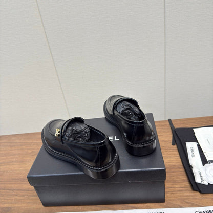 Chanel 2025 Loafer Black Sheepskin 552183
