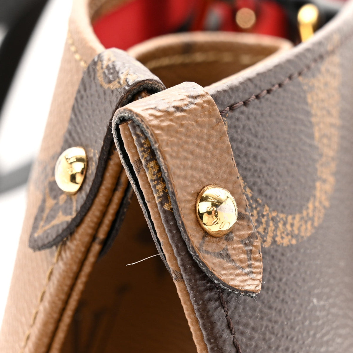 Reverse Monogram Giant Onthego MM