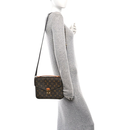 Monogram Pochette Metis