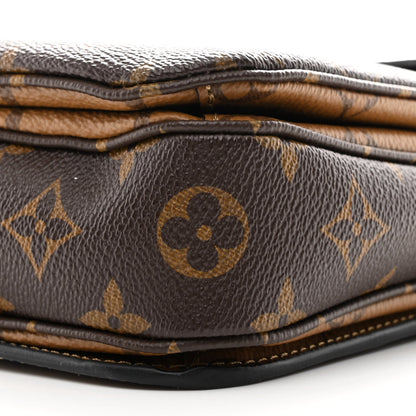 Reverse Monogram Pochette Metis