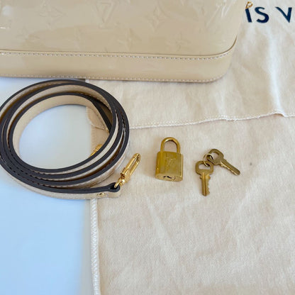 Louis Vuitton vernis monogram alma bb