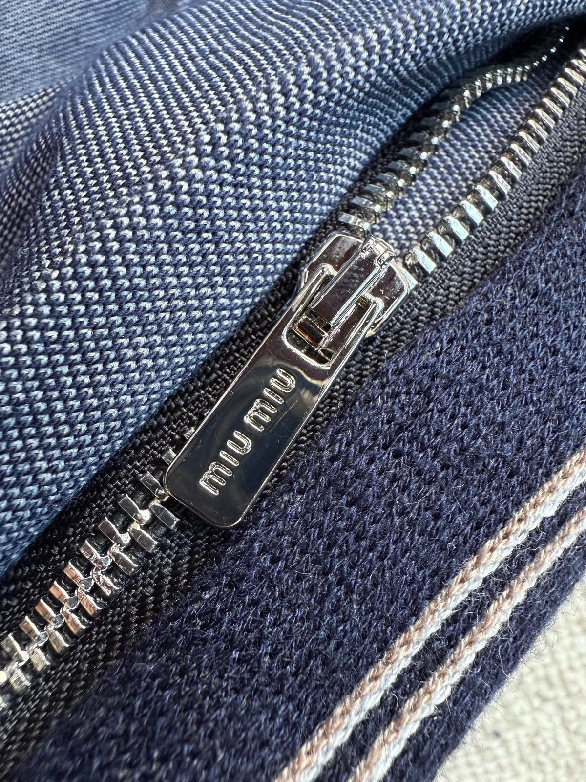 MIUMIU SPORTS PANTS STYLE 590