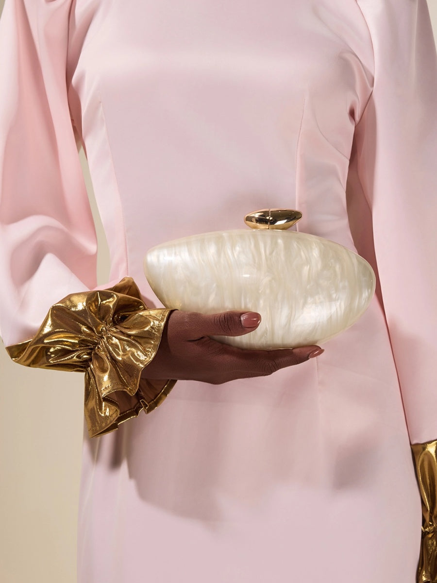 Zoe Shell-Shape Resin Clutch