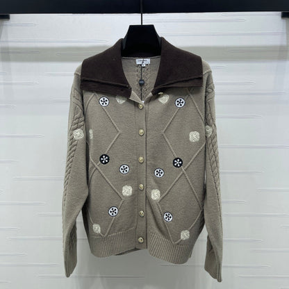 CHANEL 26 DIAMOND-PATTERNED LONG-SLEEVE BROWN CARDIGAN 335385