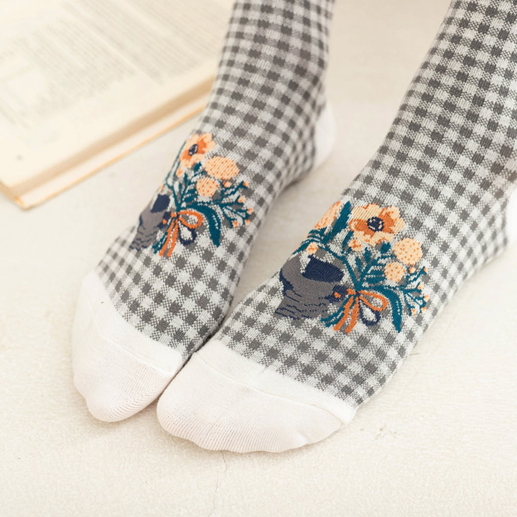 Rufia - Women's Vintage Mid-Calf Quarter Socks - Classsic &amp; Delicate