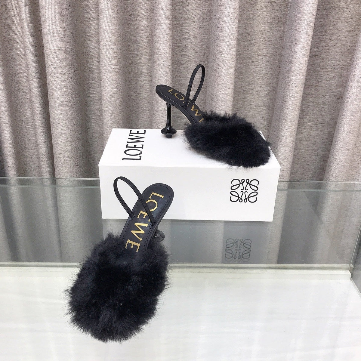 Loewe 25SS Fur-lined Mule 100 Black in Fox Fur 597440