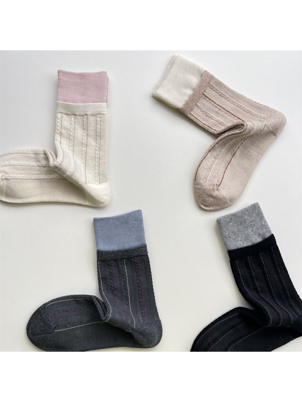 Rufia - Color-Block Mid-Calf Socks – Minimalist &amp; Warm