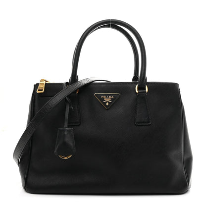 Saffiano Medium Galleria Double Zip Tote Black