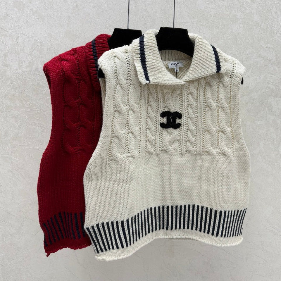 CC 26 Collared Knitted Vest Red and Cream Wool 331417
