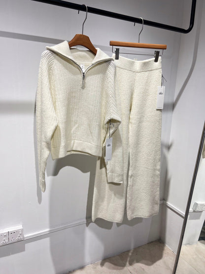 Alo Yoga Cashmere Plush Waffle