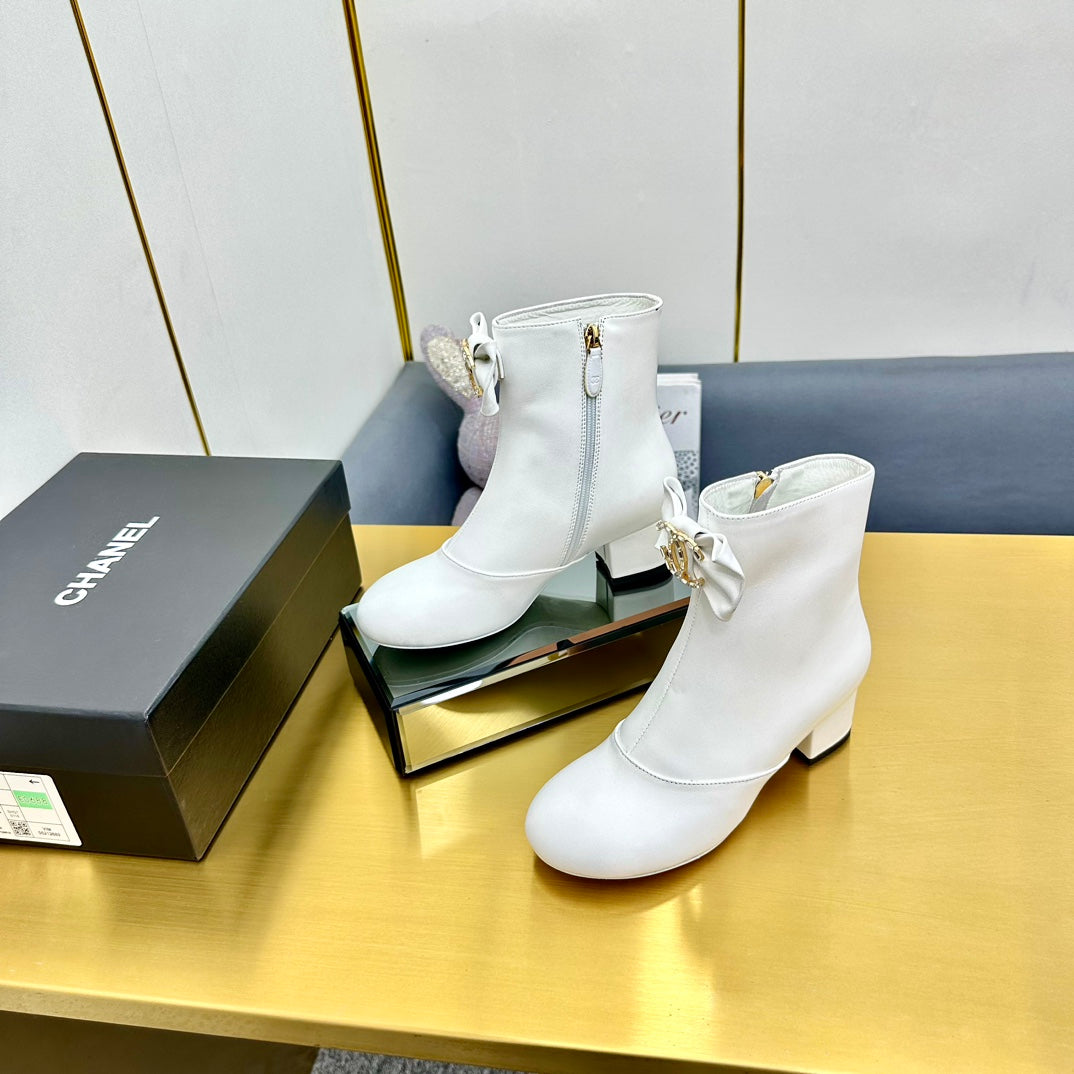 CC Bow-Adorned Rhinestone Boots White Cowhide 564596