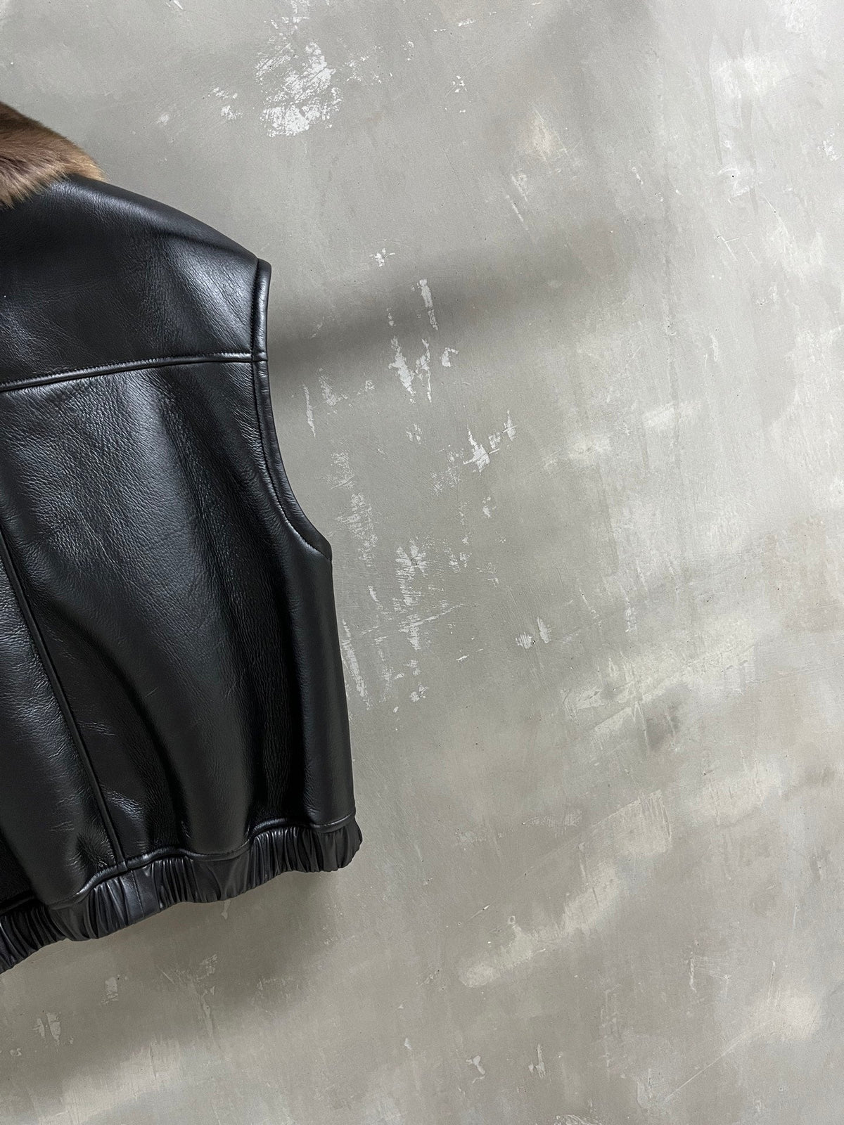 YSL 25S LEATHER VEST STYLE 144