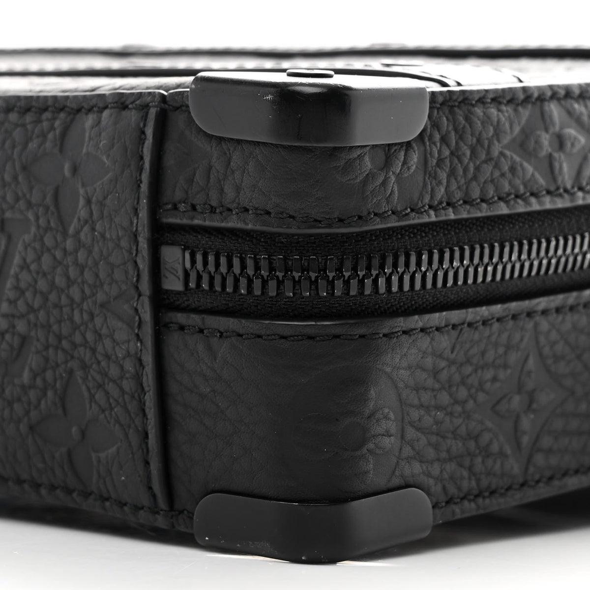 Taurillon Monogram Soft Trunk Black