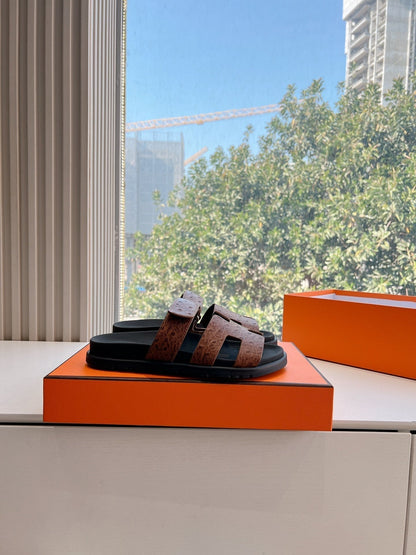 CHYPRE SANDAL IN CHOCOLATE BROWN GRAINED CALFSKIN
