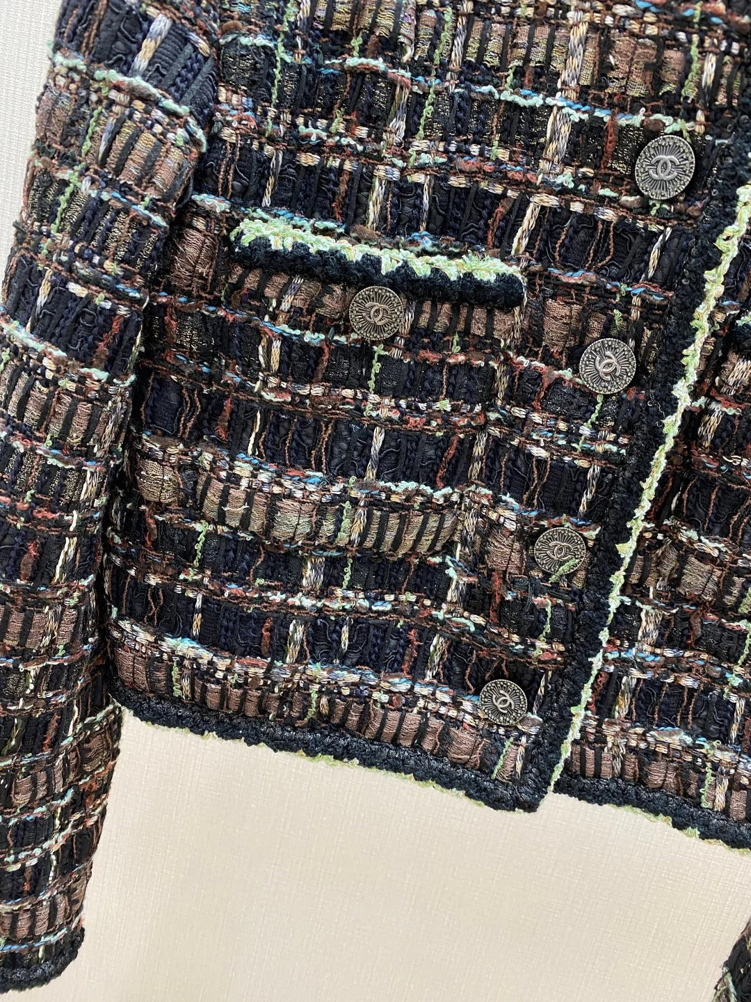 CHANEL 25S TWEED JACKET STYLE 156