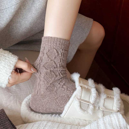 Trendy Cable Knit Wool Warm Crew Socks