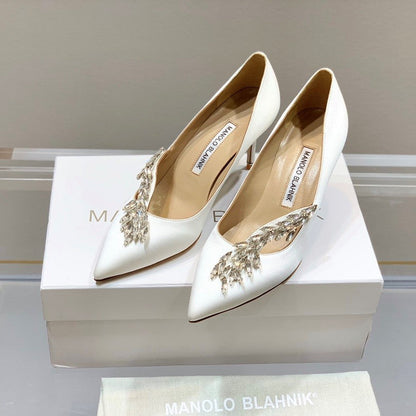 Manolo Women's Nadira Pumps 70 White Satin