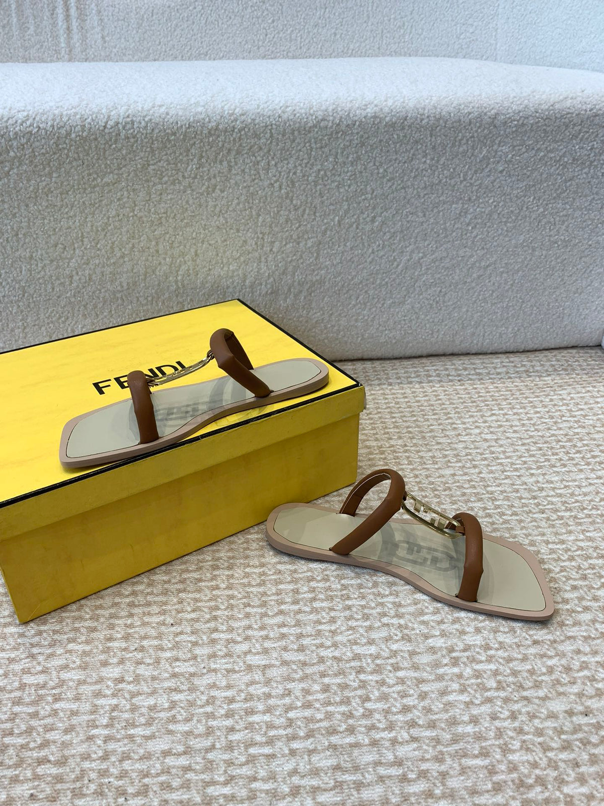 FENDI O'LOCK SLIDES BROWN CALFSKIN WITH GOLD HARDWARE