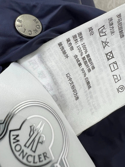 MONCLER 25S JACKET IN BLUE 094