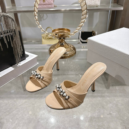 CC 26 High-Heeled Mules 85mm Pearl Beige Patent Leather 592250