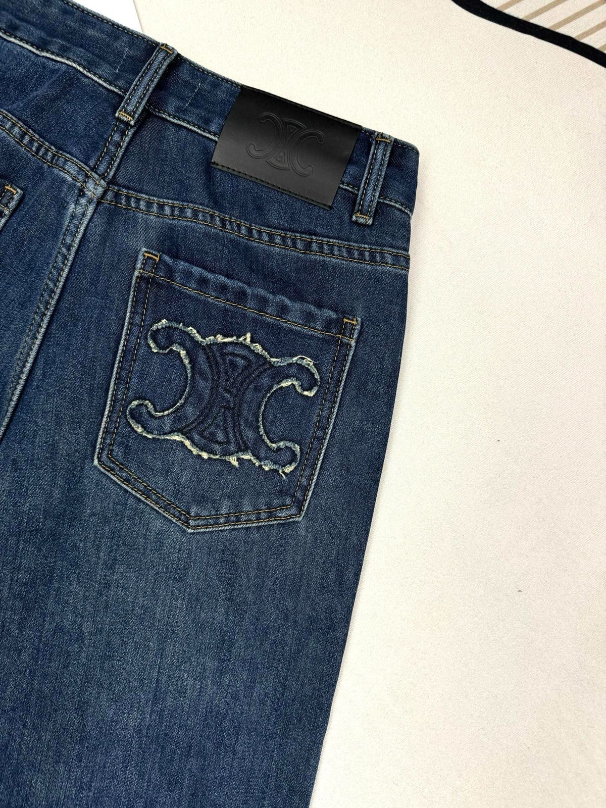 CELINE 25S JEANS 0127