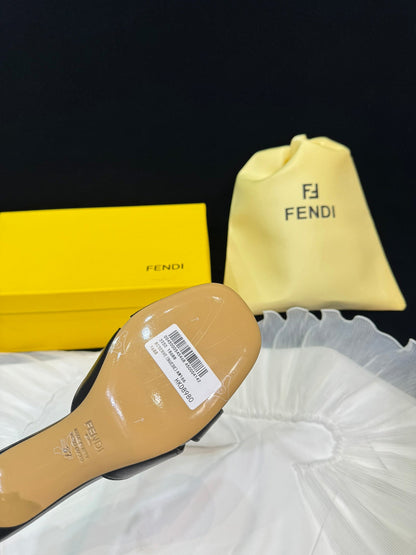 FENDI MEDIUM-HEELED 55 MM MULE IN BLACK LAMBSKIN WITH GOLD HARDWARE