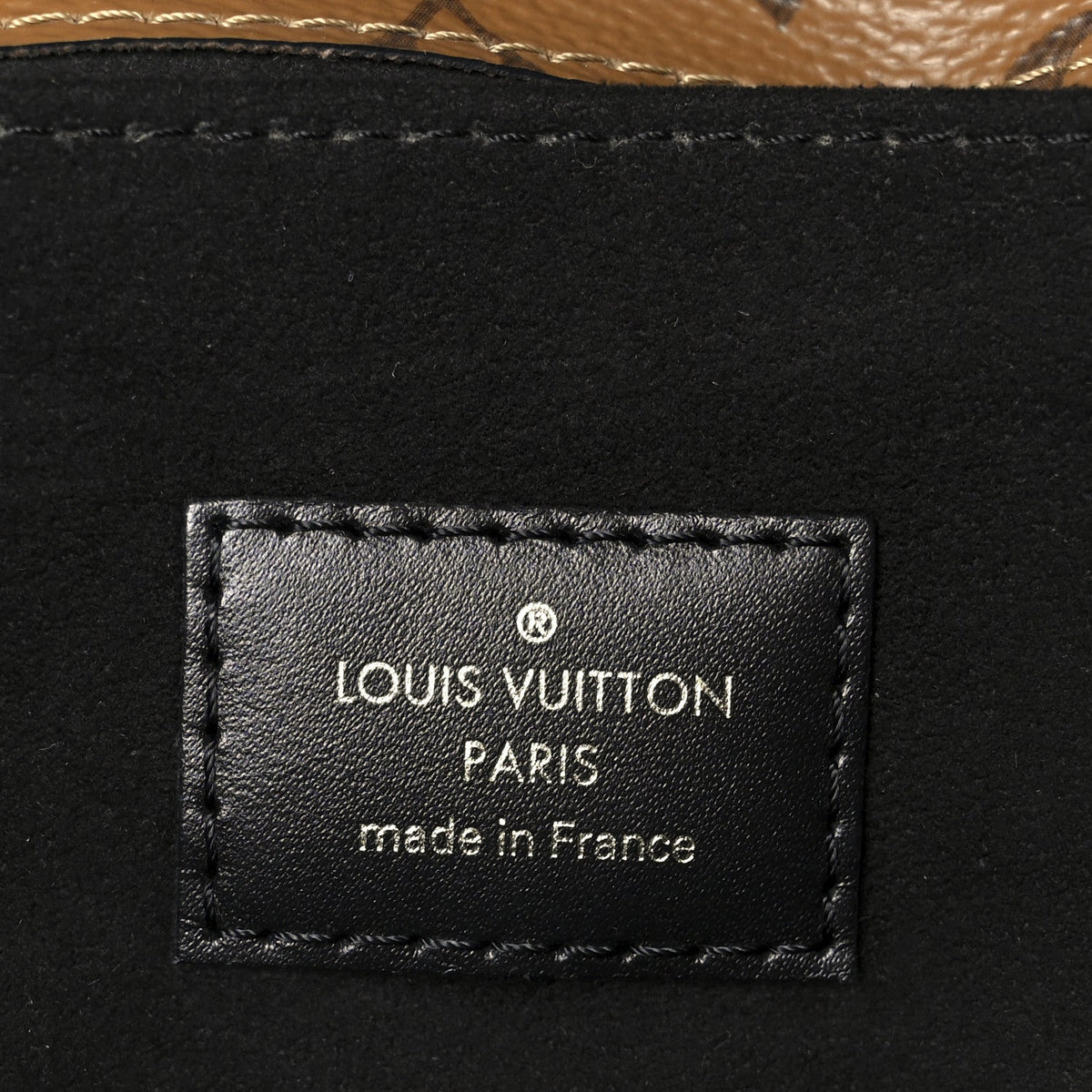 Reverse Monogram Pochette Metis