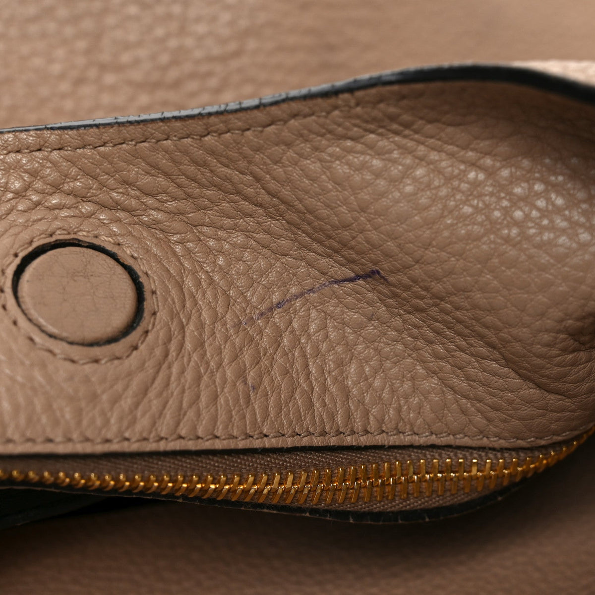 Vitello Phenix Embossed Logo Hobo Caramel
