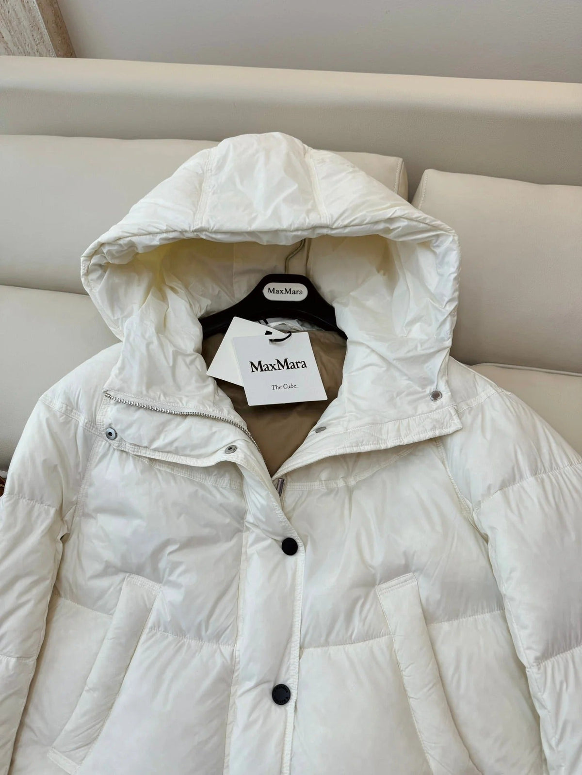 MAX MARA 25S SHORT DOWN JACKET 088