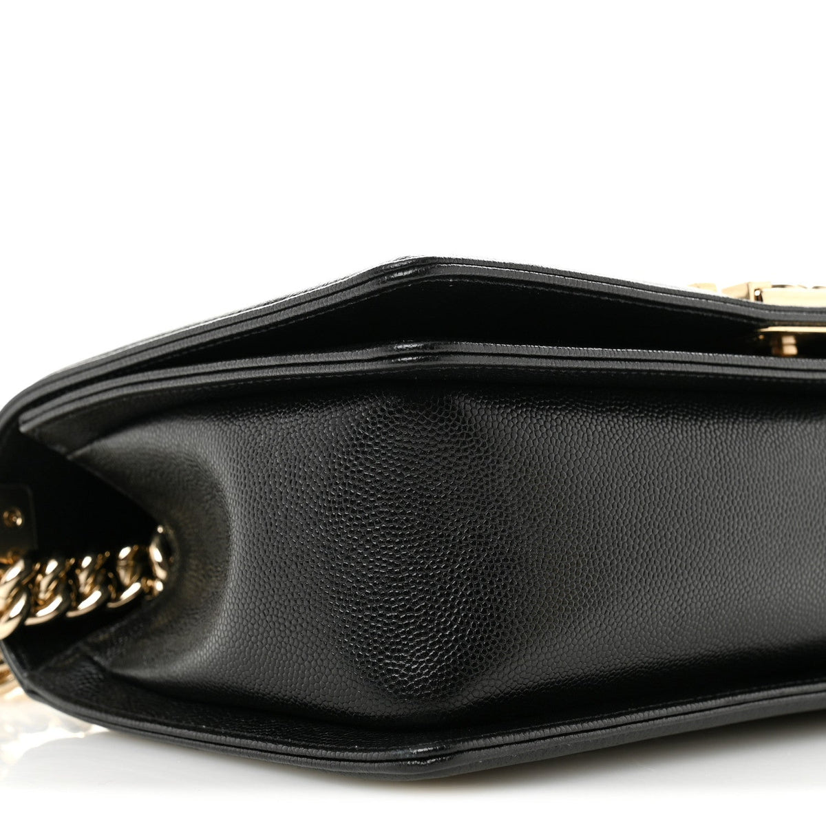 Caviar Chevron Quilted Medium Boy Flap Black