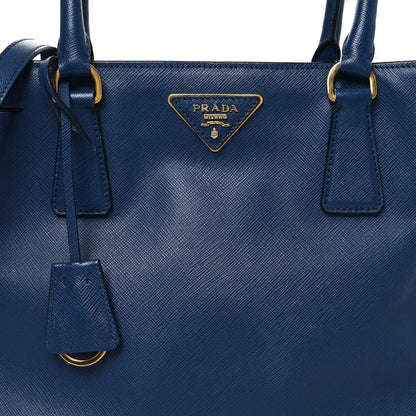 Saffiano Lux Medium Tote Bluette