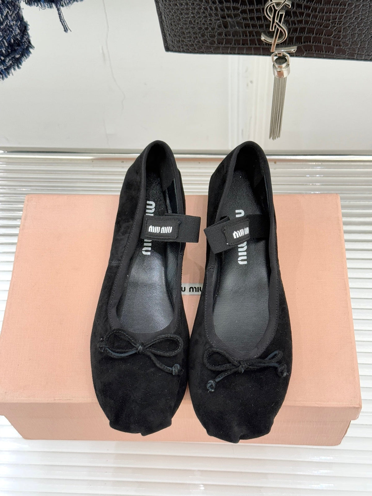 Miu Classic Bow Letter Ballet Flat Black Suede 571003