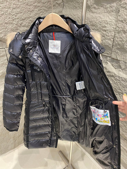 Moncler Puffer Jacket Hood Black Fur 341352