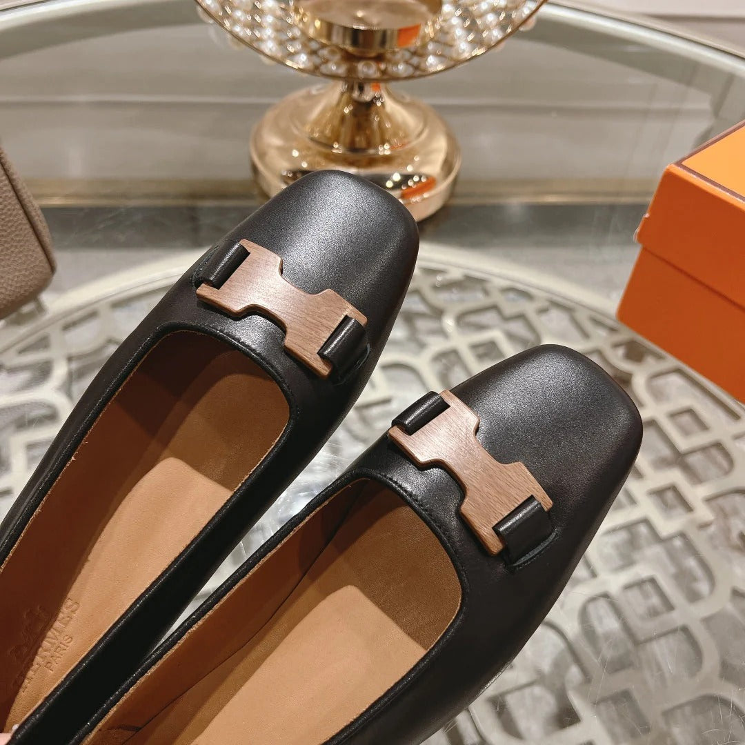 H - BUCKLE BALLET BLACK CALFSKIN